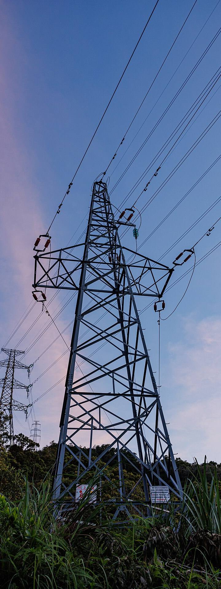 A China já controla pedaços da energia elétrica do Brasil