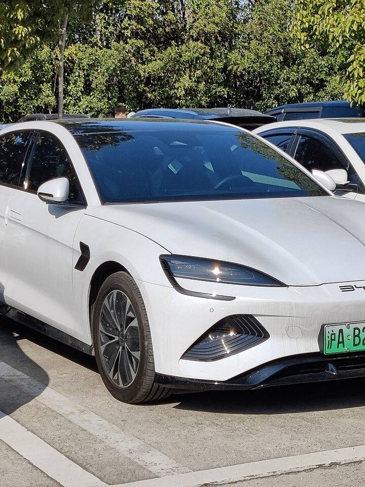 Luxo no Brasil, normal na China: o que é sonho aqui é rotina lá