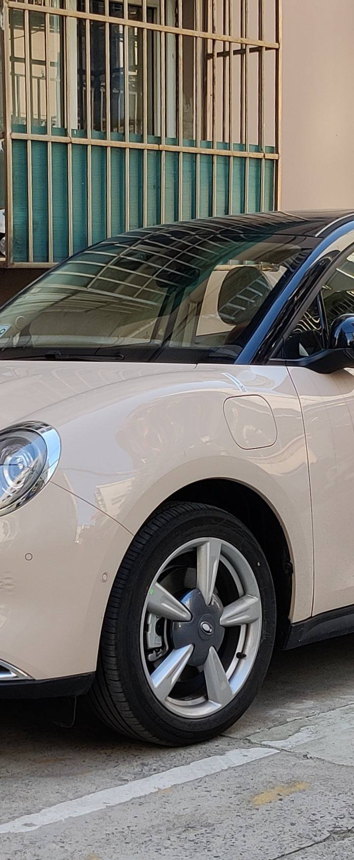 O carro chinês que parece um Porsche: a marca ORA e a China que deixou de copiar