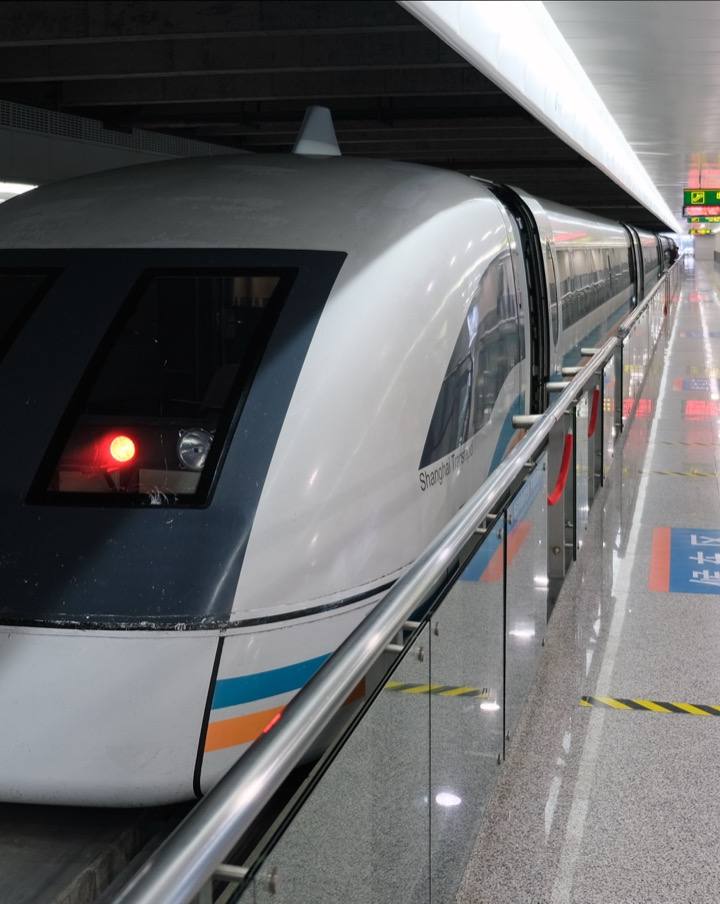 O trem mais rápido do mundo é chinês (e a maior rede de alta velocidade do planeta também)