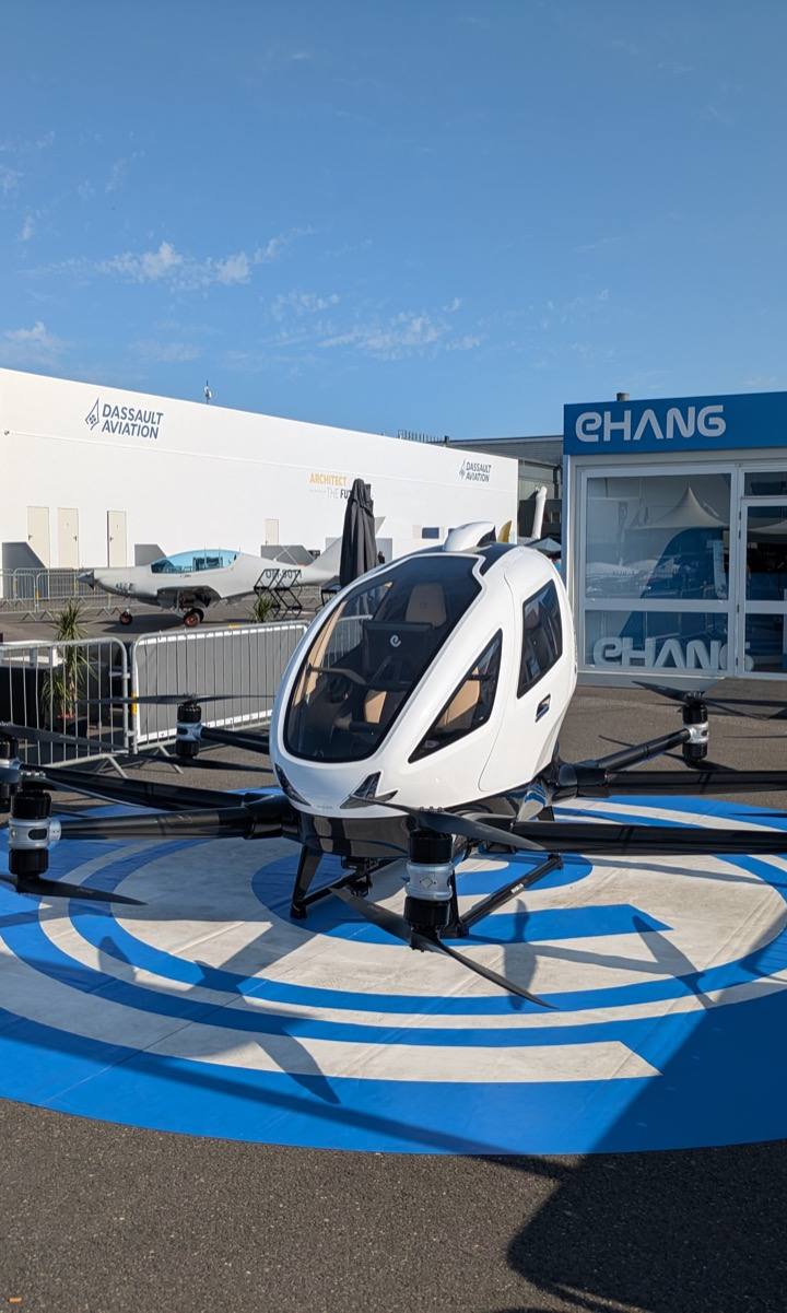A economia de baixa altitude: o próximo mercado trilionário da China (táxis voadores e drones)