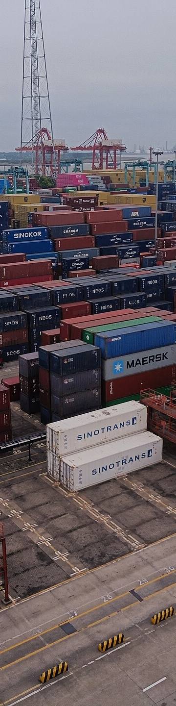 Exportacoes da China crescem 27% em junho de 2026 com boom de IA