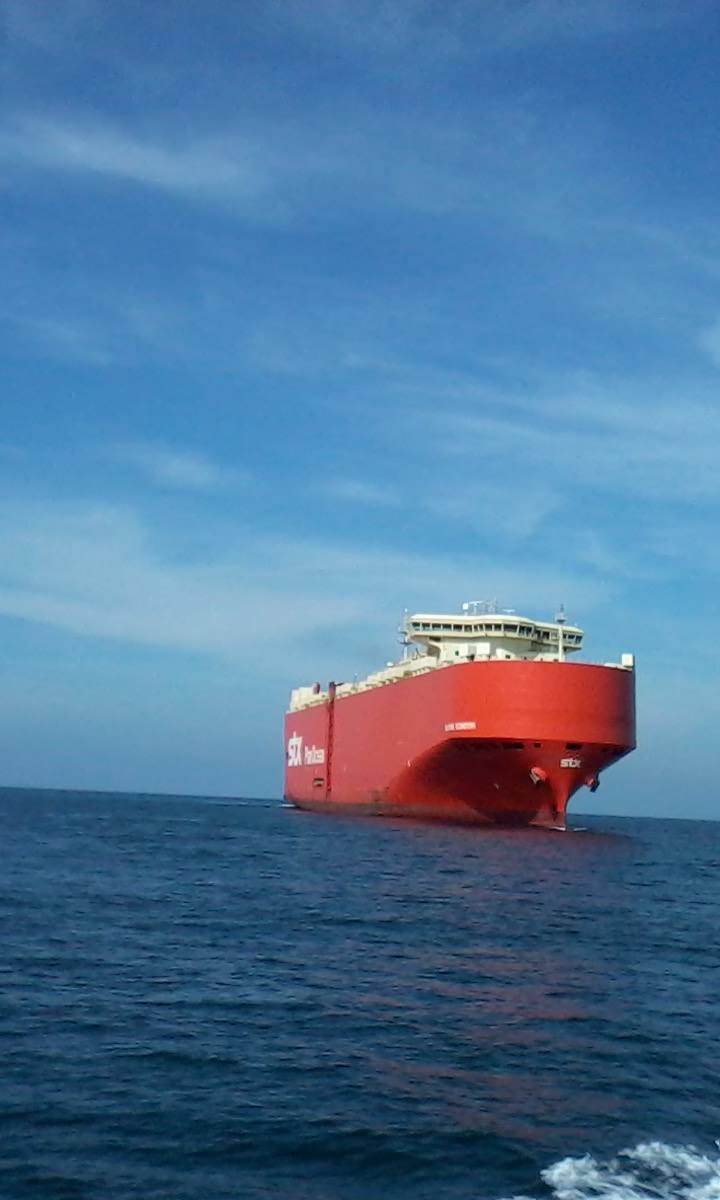 Faltou navio: a China passou a trazer carro pro Brasil empilhado em 'pranchas'