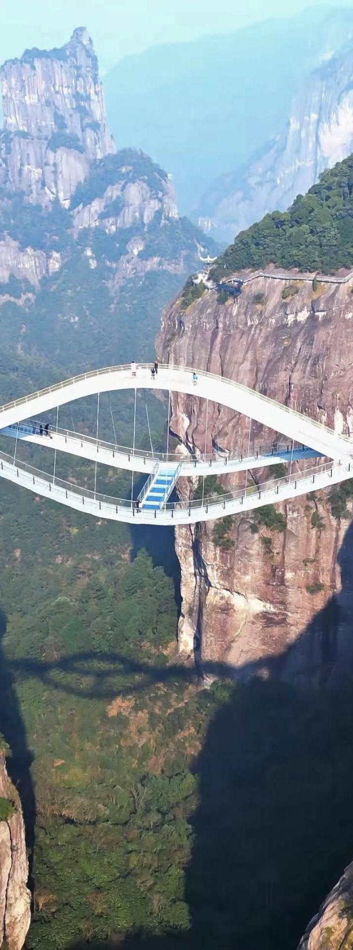 A ponte chinesa que parecia montagem, mas é real